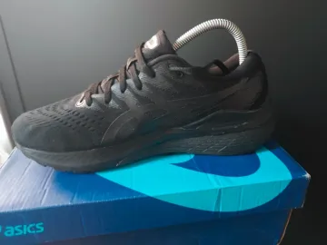 Used Asics GEL-KAYANO 28 bike — image 2 of 5