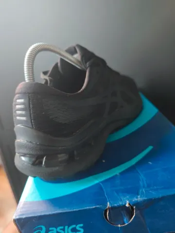 Used Asics GEL-KAYANO 28 bike — image 3 of 5