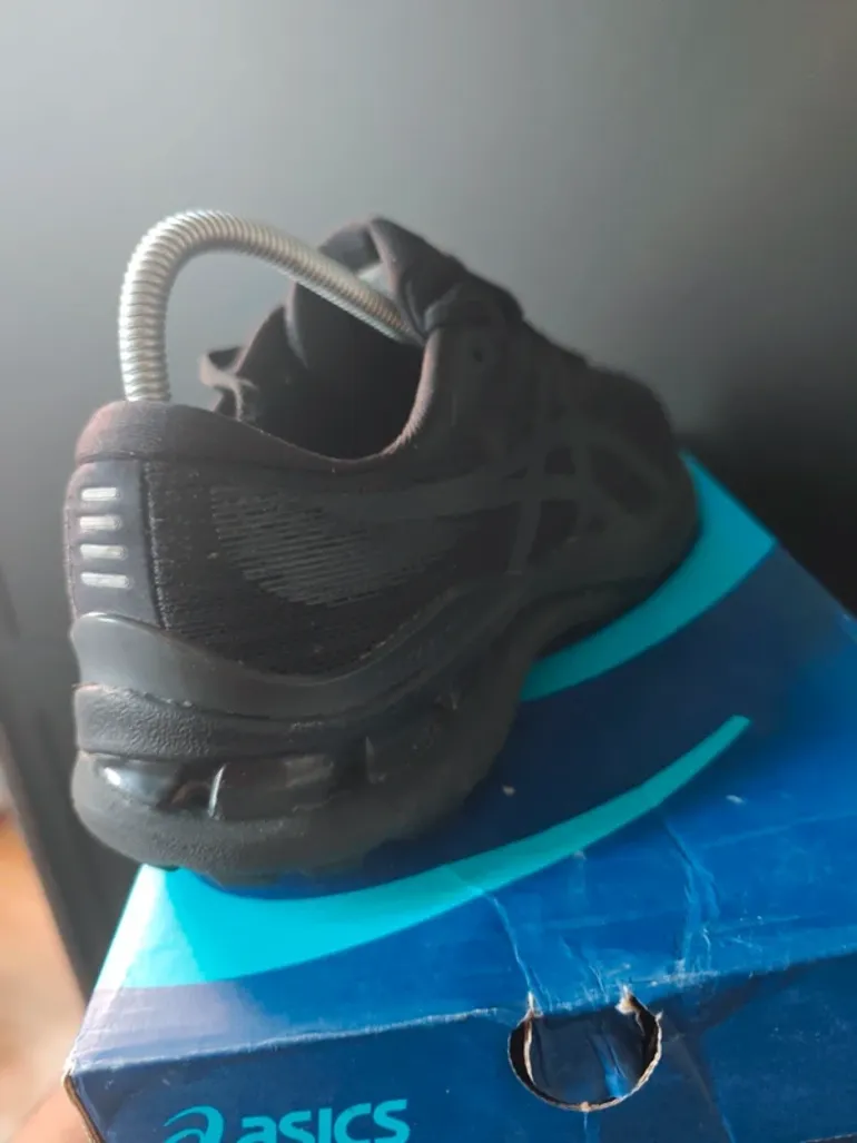 Used Asics GEL-KAYANO 28 bike — image 3 of 5