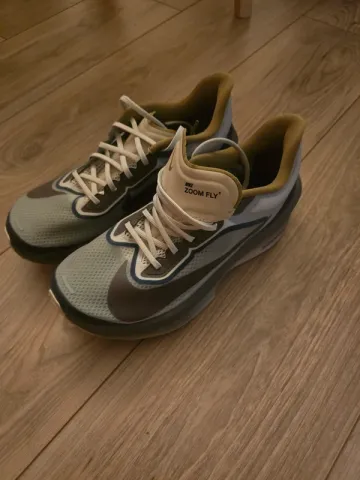 Used Nike Zoom Fly 6 bike — image 1 of 3