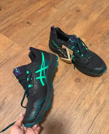 Used Asics Trail Gore-Tex bike — image 6 of 6