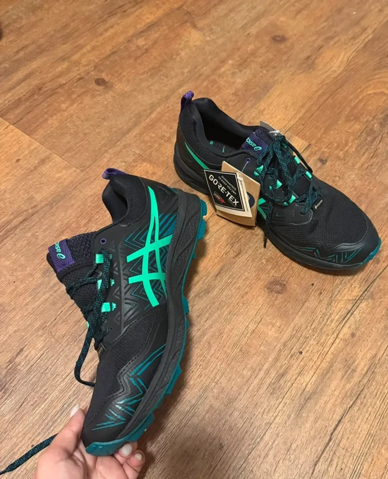 Used Asics Trail Gore-Tex bike — image 6 of 6