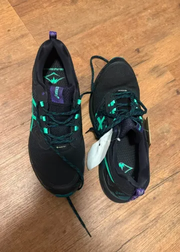 Used Asics Trail Gore-Tex bike — image 2 of 6