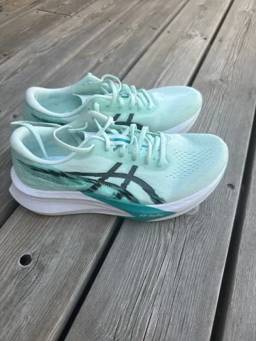 Used Asics Magic Speed bike — image 1 of 5