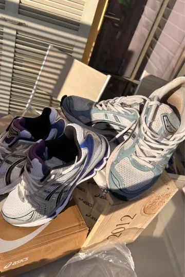 Used Asics Gel-Kayano 14 / Gel-Cumulus 14 bike — image 6 of 8