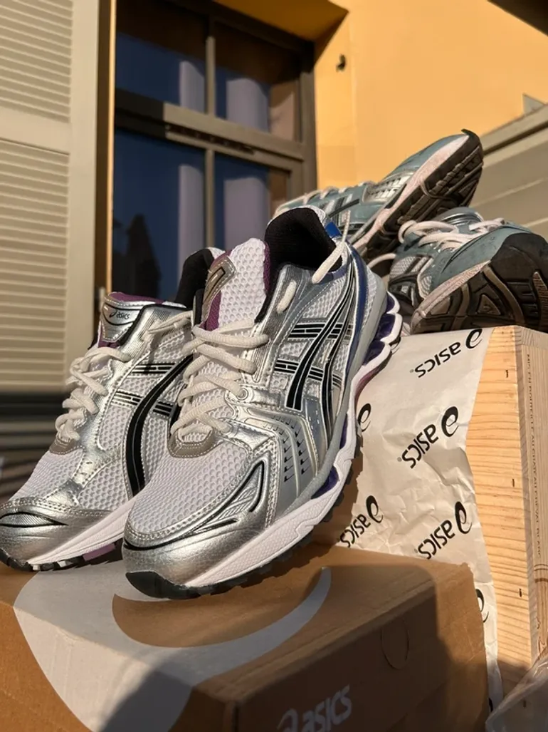 Used Asics Gel-Kayano 14 / Gel-Cumulus 14 bike — image 7 of 8