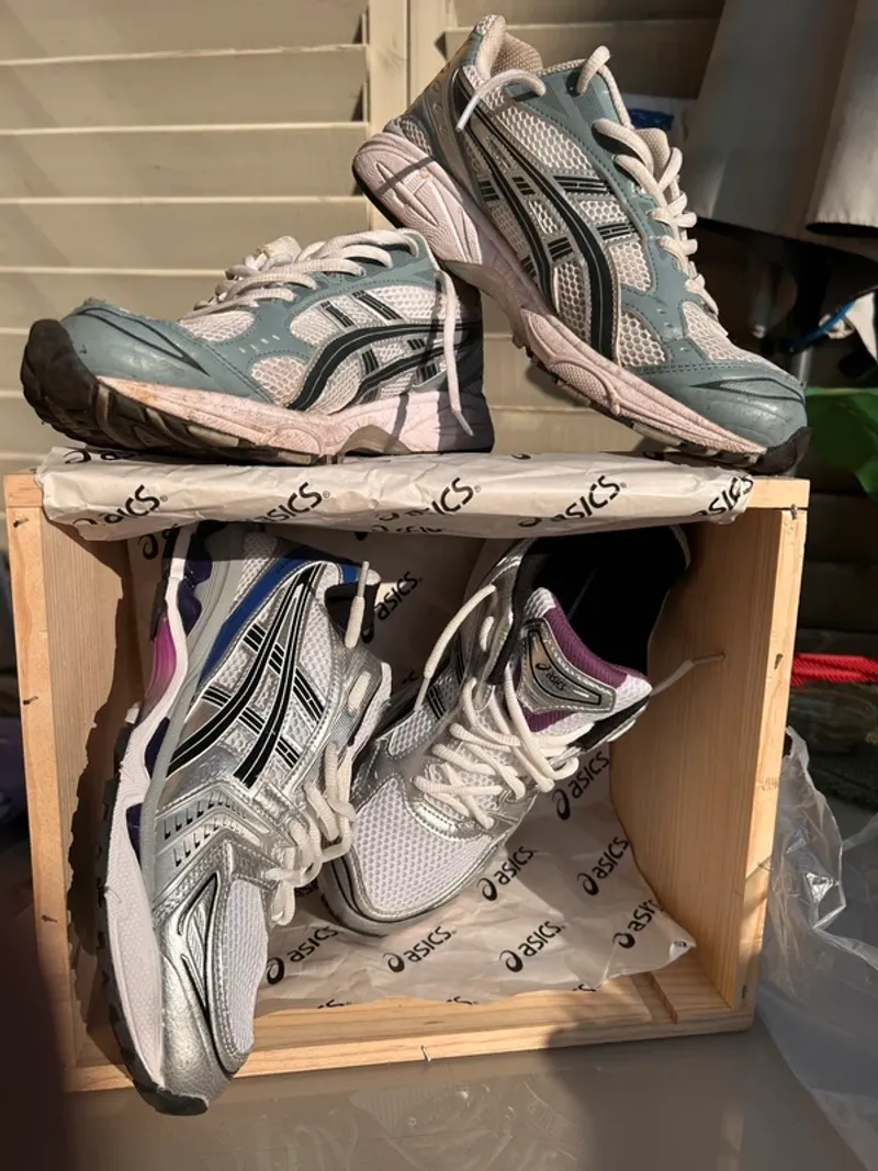 Used Asics Gel-Kayano 14 / Gel-Cumulus 14 Running Shoes