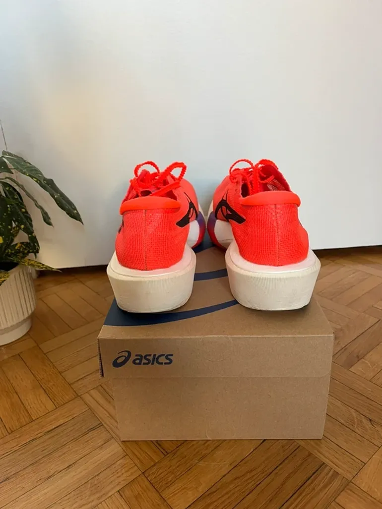 Used Asics Metaspeed Edge Tokyo bike — image 3 of 6