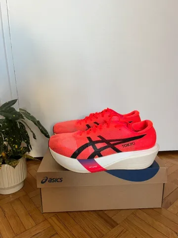 Used Asics Metaspeed Edge Tokyo bike — image 2 of 6