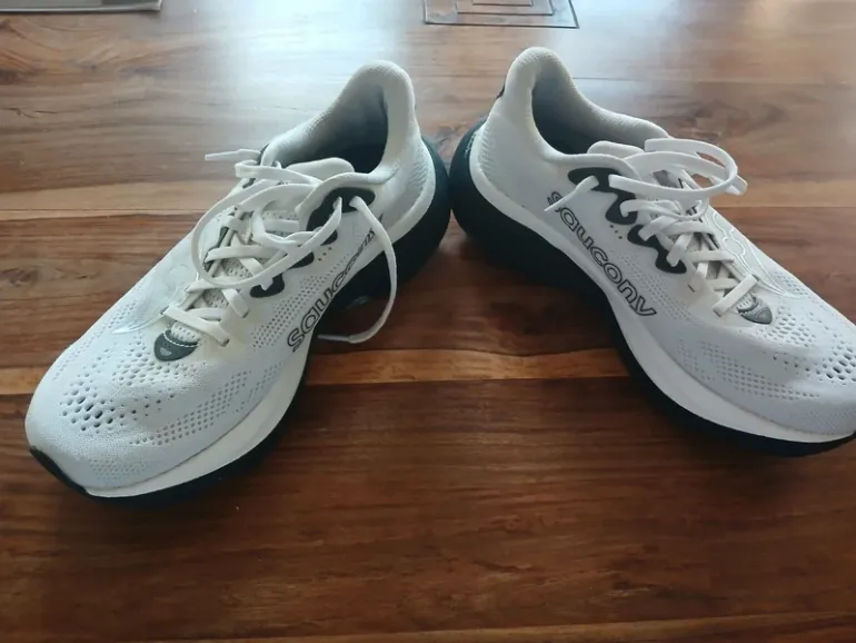 Used Saucony Ride 19 bike — image 2 of 8