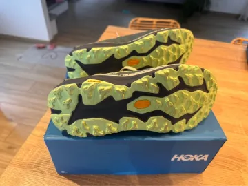 Used Hoka Speedgoat 6 bike — image 2 of 4