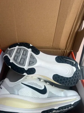 Used Nike ZoomX bike — image 3 of 5