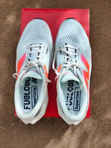 Used New Balance Super Comp Trainer v3 bike — image 4 of 5
