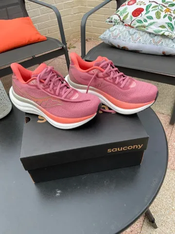 Used Saucony Triumph 23 bike — image 1 of 7