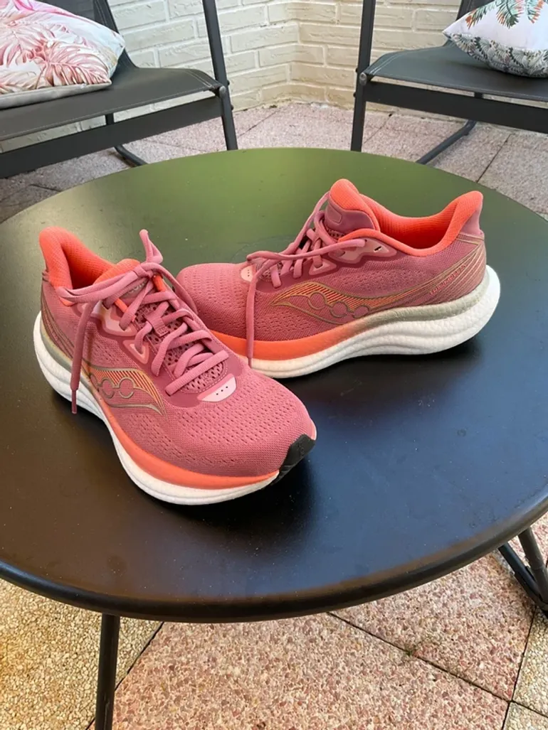 Used Saucony Triumph 23 bike — image 2 of 7