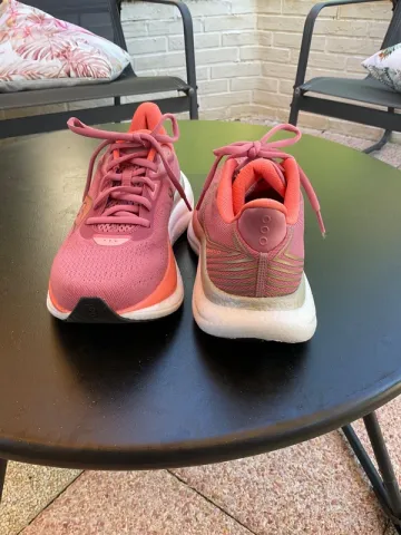 Used Saucony Triumph 23 bike — image 6 of 7
