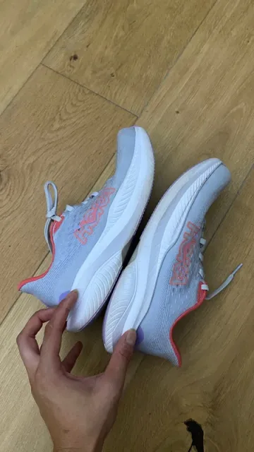 Used Hoka Running Shoes bike — image 6 of 9