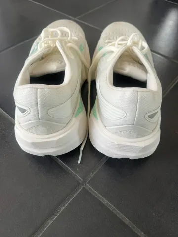 Used Brooks Ghost Max 3 bike — image 3 of 4