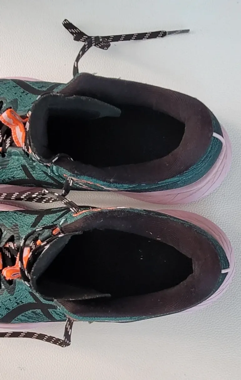 Used Asics Fuji Lite 5 bike — image 3 of 5