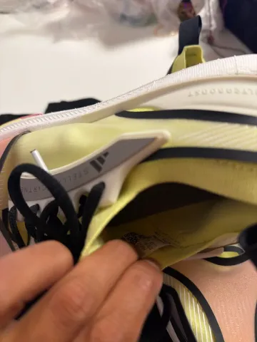 Tweedehands Adidas Ultraboost bike — afbeelding 3 van 5