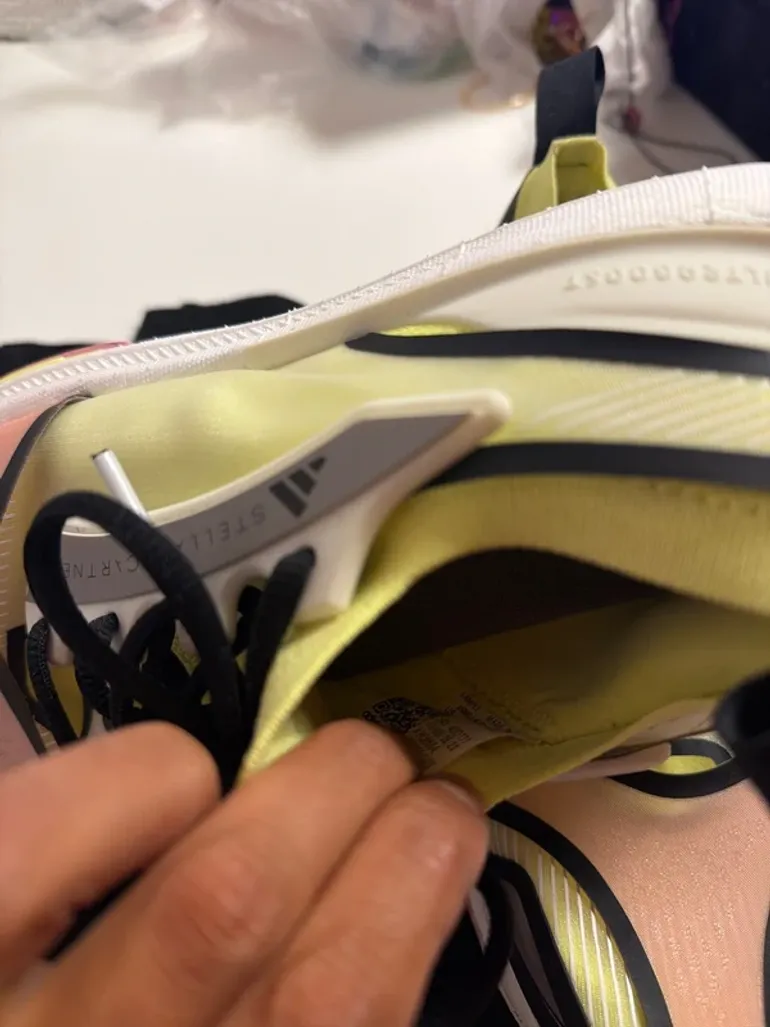 Tweedehands Adidas Ultraboost bike — afbeelding 3 van 5