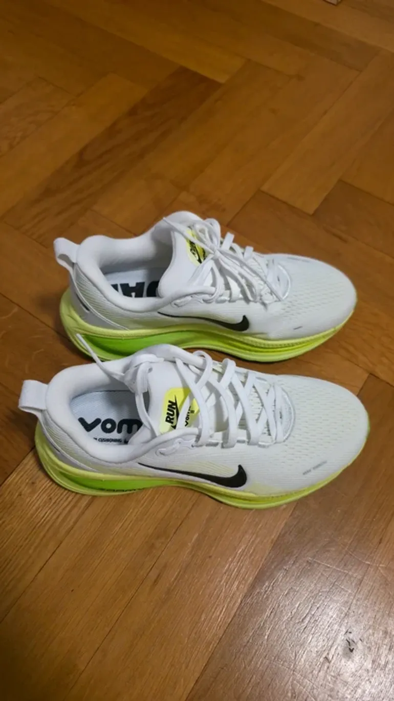 Used Nike Vomero 18 bike — image 2 of 3