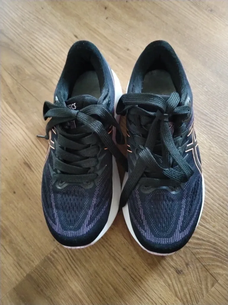 Used Asics Gel Superion 7 bike — image 2 of 4
