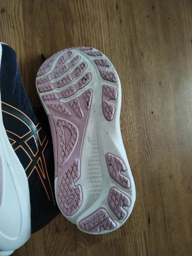 Used Asics Gel Superion 7 bike — image 3 of 4