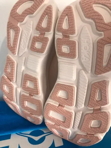 Hoka Bondi 9 bike d'occasion — image 4 sur 11