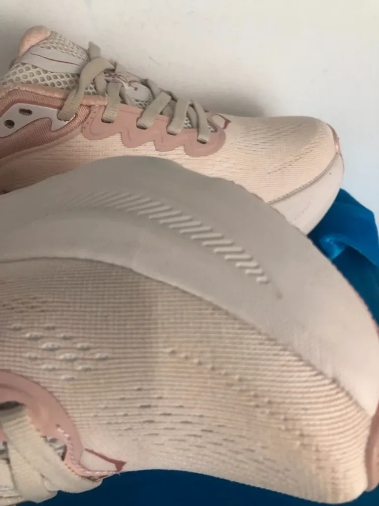 Hoka Bondi 9 bike d'occasion — image 9 sur 11