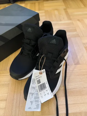 Used Adidas Galaxy 5 bike — image 1 of 6