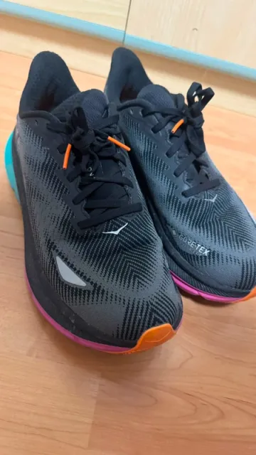 Used Hoka Clifton 9 bike — image 3 of 5
