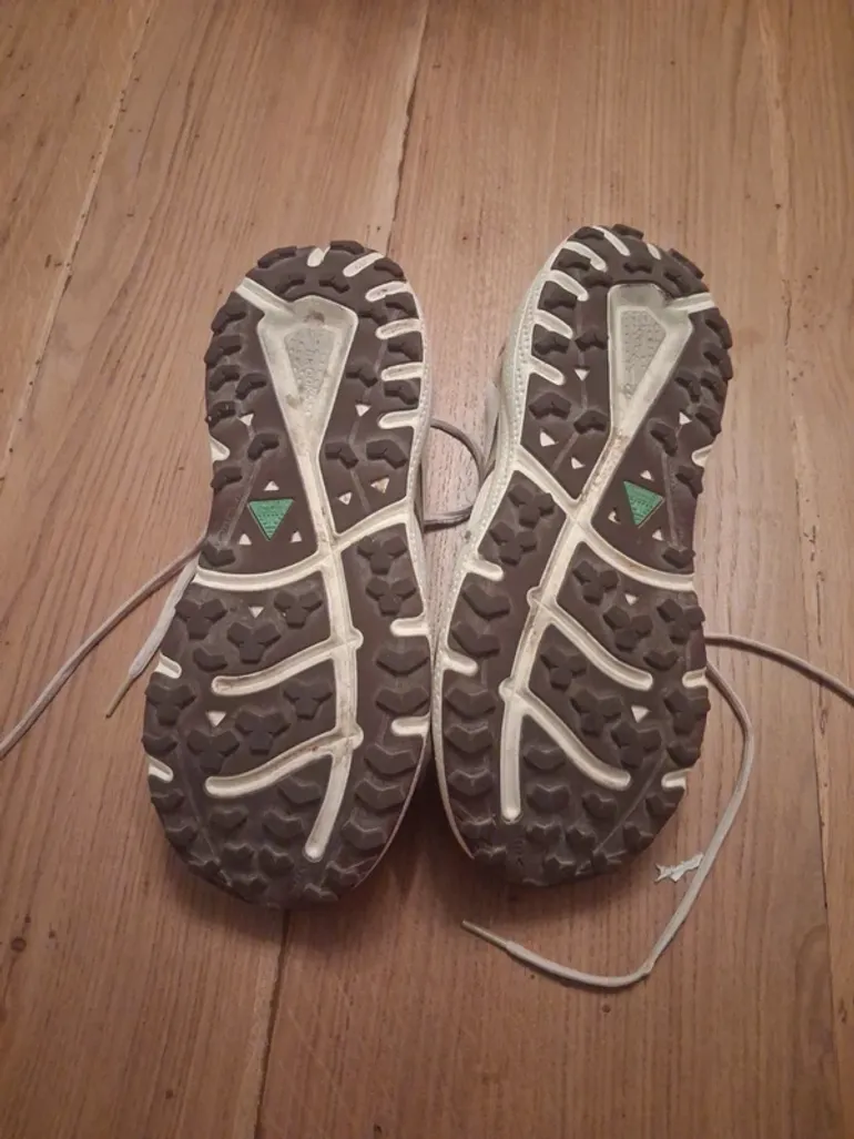 Used Brooks Running Shoes bike — image 2 of 11
