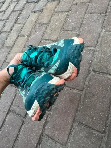 Hoka Mafate Speed 4 bike d'occasion — image 8 sur 11