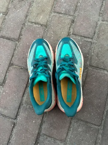 Hoka Mafate Speed 4 bike d'occasion — image 9 sur 11
