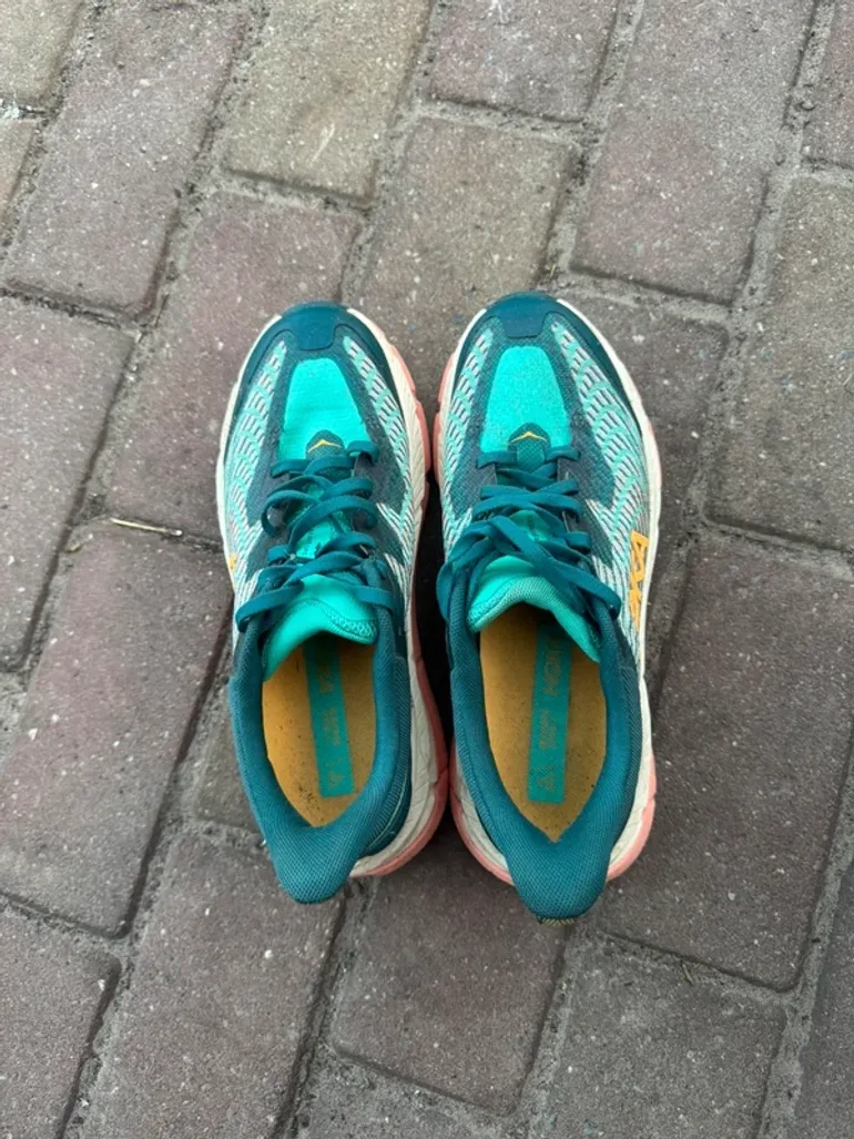 Hoka Mafate Speed 4 bike d'occasion — image 9 sur 11