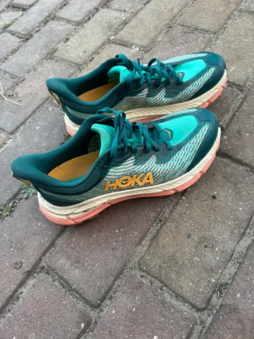 Hoka Mafate Speed 4 bike d'occasion — image 2 sur 11