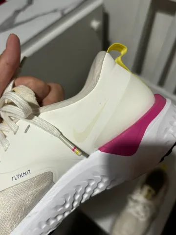 Nike Donna Shoes bike d'occasion — image 13 sur 15