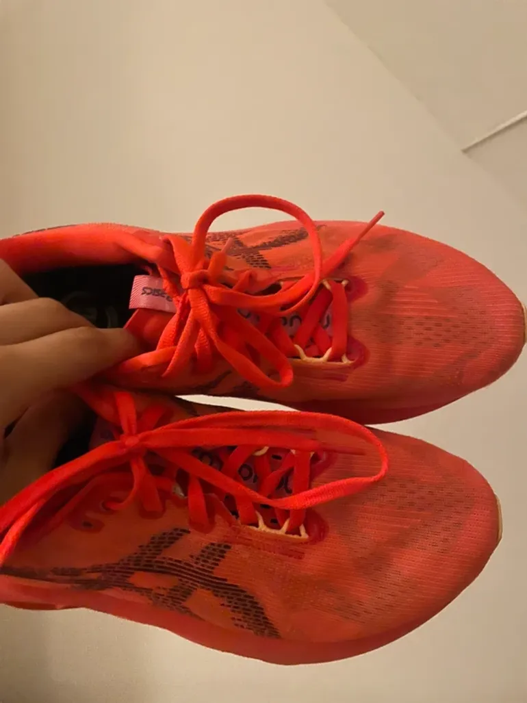 Used Asics Novablast 5 bike — image 3 of 3
