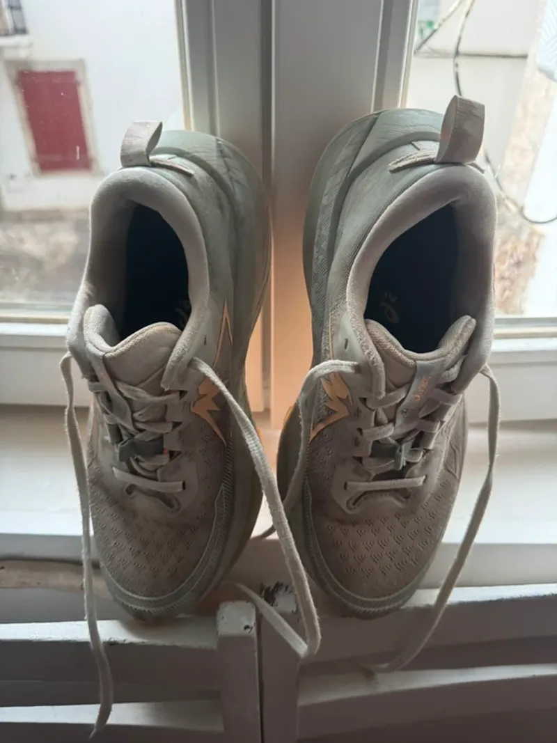 Used Transition Trabuco Max 4 Running Shoes