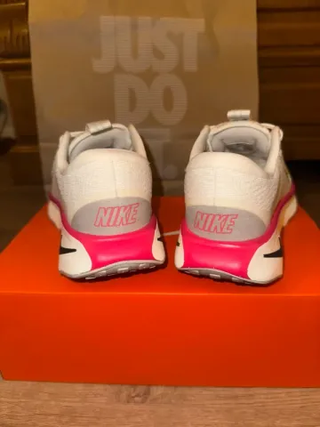 Nike Training Shoes bike d'occasion — image 3 sur 8