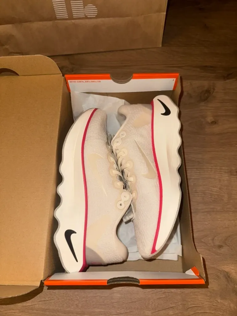 Nike Training Shoes bike d'occasion — image 5 sur 8