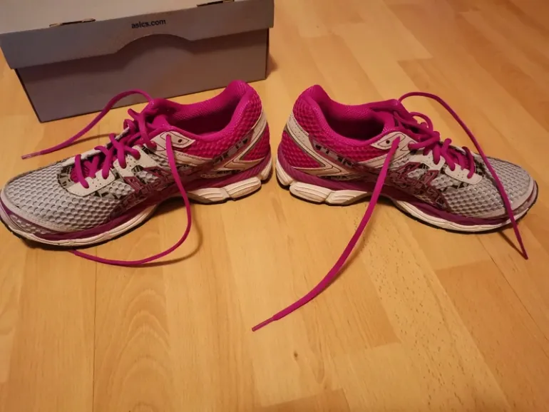 Gebrauchtes Asics Gel bike — Bild 3 von 11