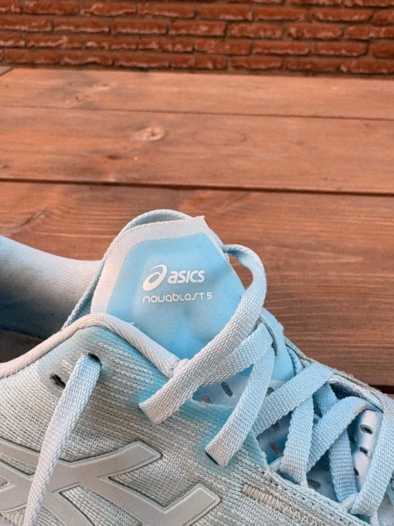 Asics Novablast 5 bike d'occasion — image 7 sur 7