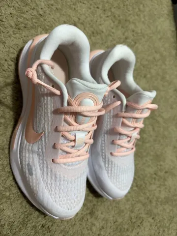 Used Scarpa Nike Running Shoes bike — image 1 of 9