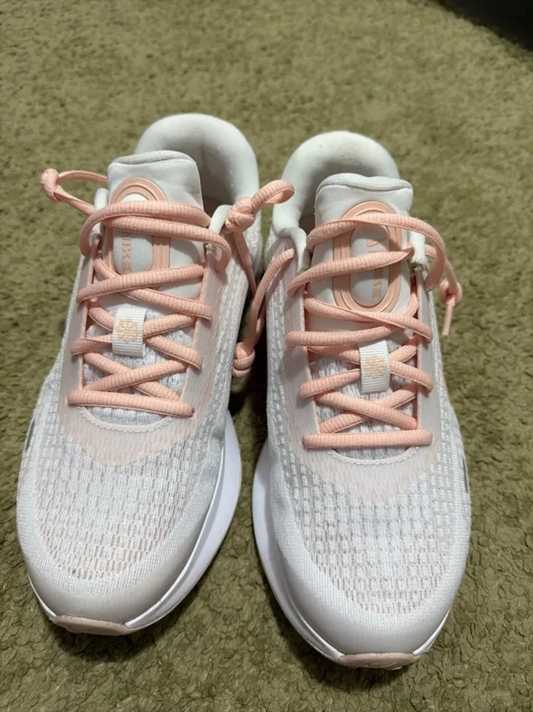 Used Scarpa Nike Running Shoes bike — image 2 of 9