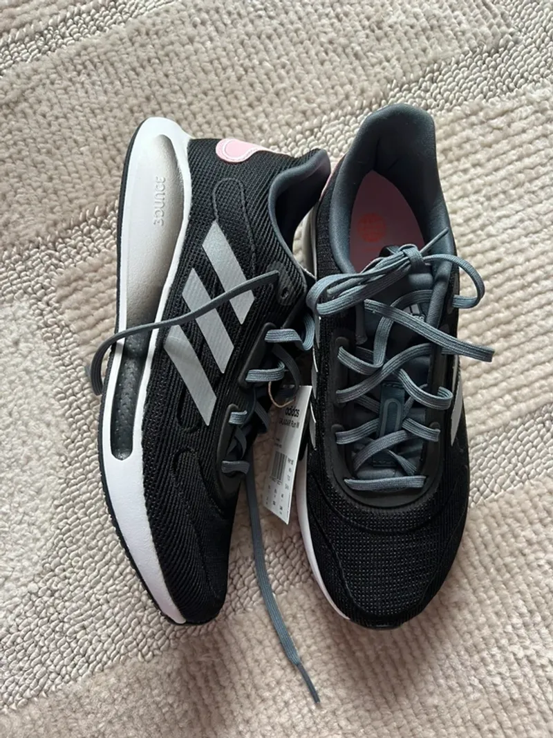 Orange Adidas Running Shoes Running Shoes d'occasion