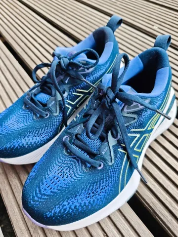 Used Asics Cumulus 25 bike — image 5 of 9
