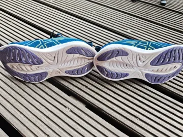 Used Asics Cumulus 25 bike — image 9 of 9