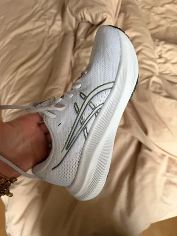 Used Asics Running Shoes bike — image 3 of 13